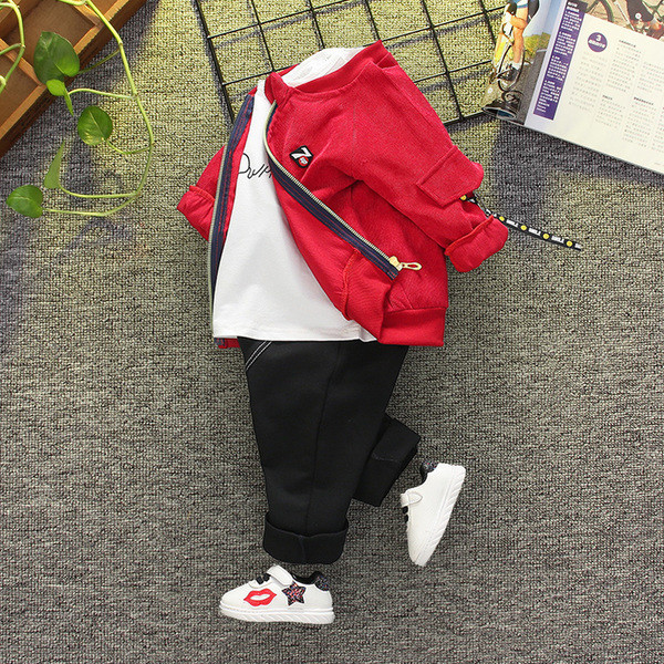 Három részből álló gyerekkészlet fiúknak több színben