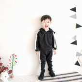 Kétrészes gyerekkészlet fiúknak fekete színben