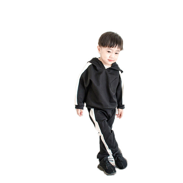 Kétrészes gyerekkészlet fiúknak fekete színben