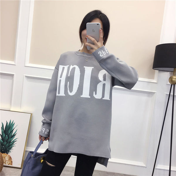 Γυναικεία μπλούζα με μεγάλα κεντήματα σε διάφορα χρώματα