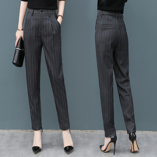 Γυναικείο κλασικ`ο  παντελόνι  με ψηλή μέσης σε γκρι χρώμα