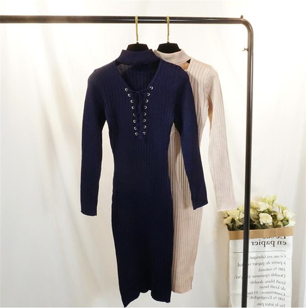 Γυναικείο φόρεμα φθινόπωρο-χειμώνα με στοιχεία σε διάφορα χρώματα