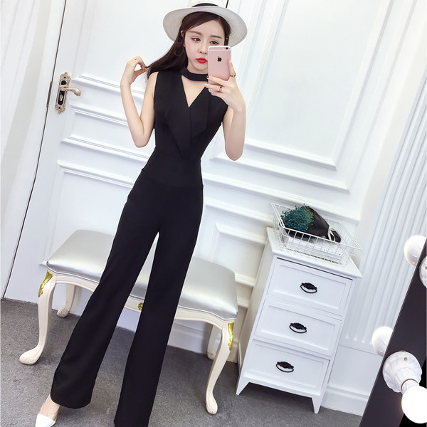 Elegáns női kombiné fekete színben V-nyakkal