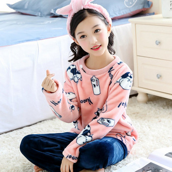 Ζεστή και απαλή παιδική  πιτζάμες  σε διάφορα μοντέλα κατάλληλα για αγόρια και κορίτσια