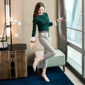 Γυναικείο κομψό σετ - μπλούζα με κομμένα μανίκια και παντελόνι και ζώνη