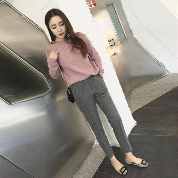 Pulover de dama cu paiete si pantaloni uni