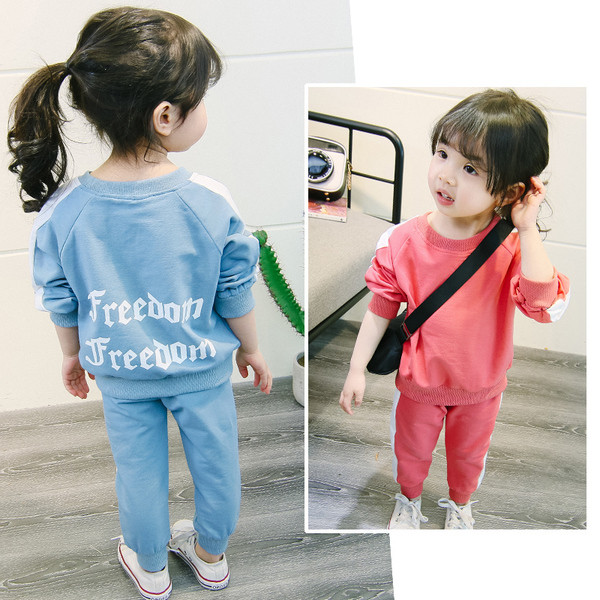 Napi gyerekkészlet lányoknak kék és rózsaszín felirattal