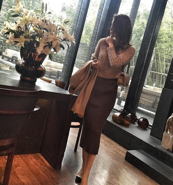 Set de iarna - pulover si fusta