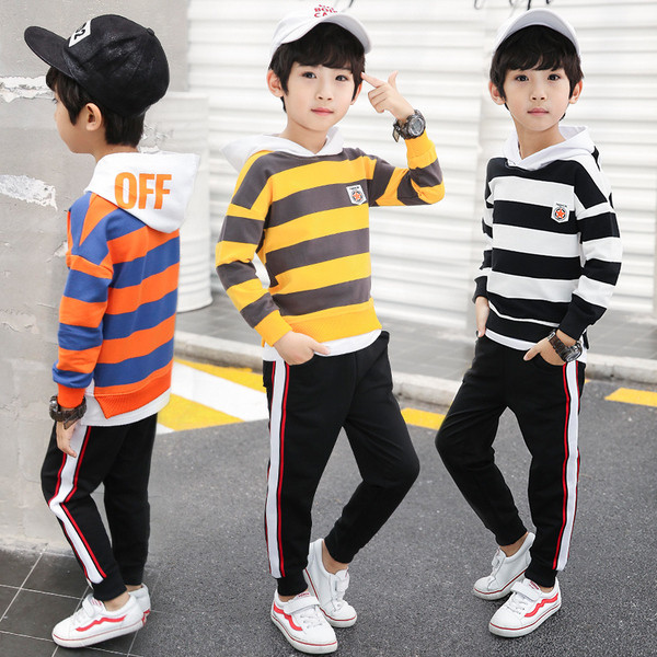 Kétrészes gyerekkészlet fiúknak - három színben