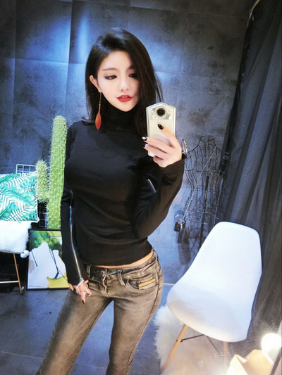 Μοντέρνο  γυναικείο ζιβάγκο με φερμουάρ στο μανίκι  σε δύο χρώματα