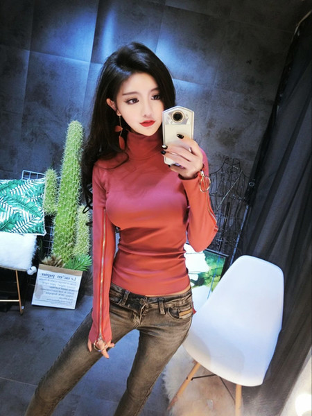 Μοντέρνο  γυναικείο ζιβάγκο με φερμουάρ στο μανίκι  σε δύο χρώματα