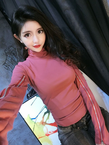 Μοντέρνο  γυναικείο ζιβάγκο με φερμουάρ στο μανίκι  σε δύο χρώματα