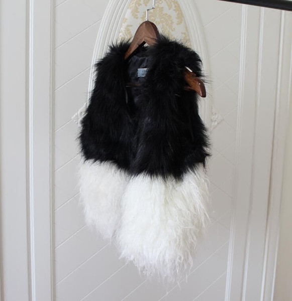 ΝΕΟ μοντέλο μοντέρνο γυναικείο γιλέκο σε μαύρο και άσπρο χρώμα