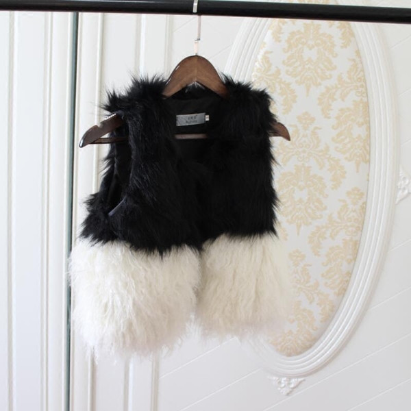 ΝΕΟ μοντέλο μοντέρνο γυναικείο γιλέκο σε μαύρο και άσπρο χρώμα