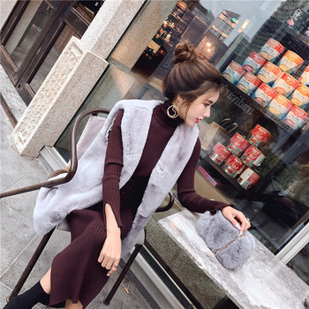 Μοντέρνο γυναικείο φόρεμα για το χειμώνα με ψηλό γιακά και σχισμή σε τρία χρώματα