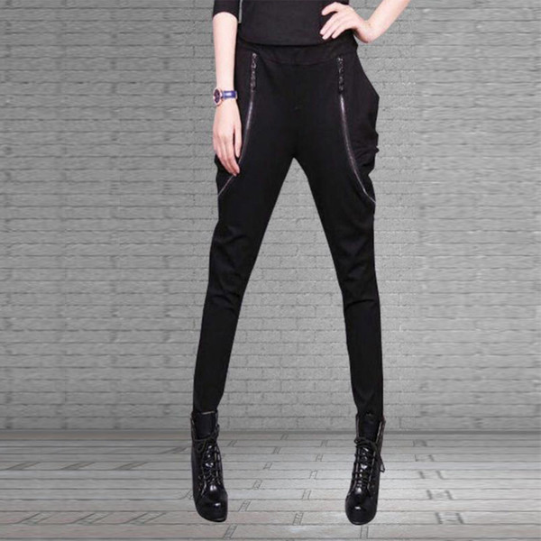 Μοντέρνα γυναικεία παντελόνια σε μαύρο χρώμα - δύο μοντέλα