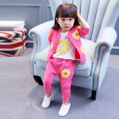 Παιδικό σετ για κορίτσια με τρία μέρη με εφαρμογές