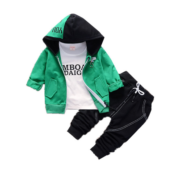 Három részből álló gyerekkészlet fiúknak - négy színben