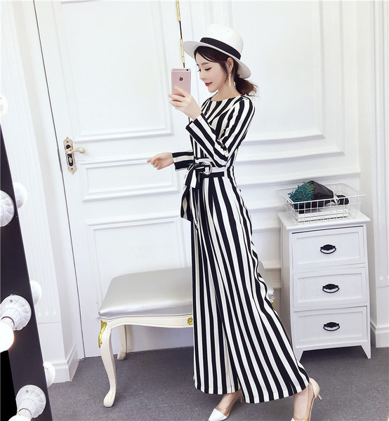 Salopetă elegantă pentru femei în dungi în trei culori