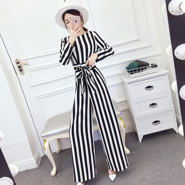 Salopetă elegantă pentru femei în dungi în trei culori