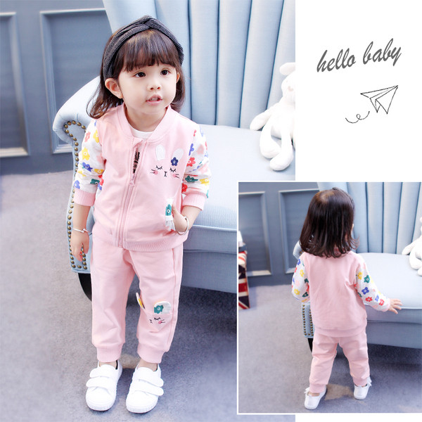 Ροζ παιδικό σετ με 3D διακόσμηση και floral μοτίβα