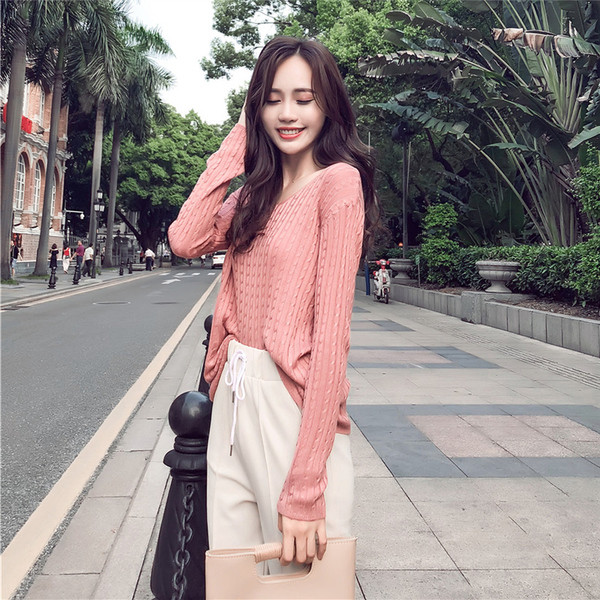 Bluză de damă elegantă cu decolteu în V în două culori