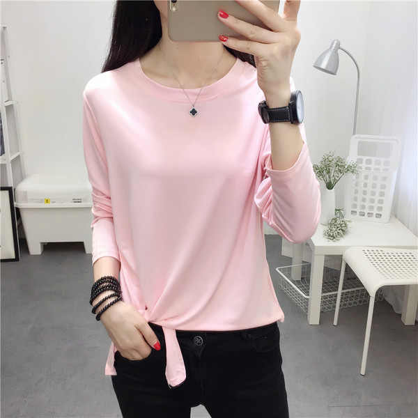 Μοντέρνα γυναικεία μπλούζα σε τρία χρώματα 