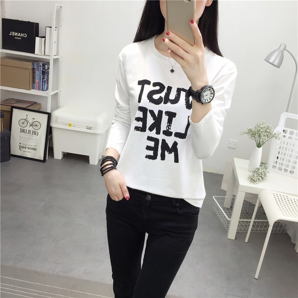 Bluză de damă albă cu inscripție