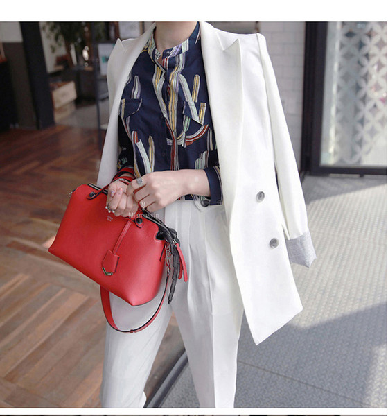 Γυναικείο κομψό κοστούμι - σακάκι και παντελόνι