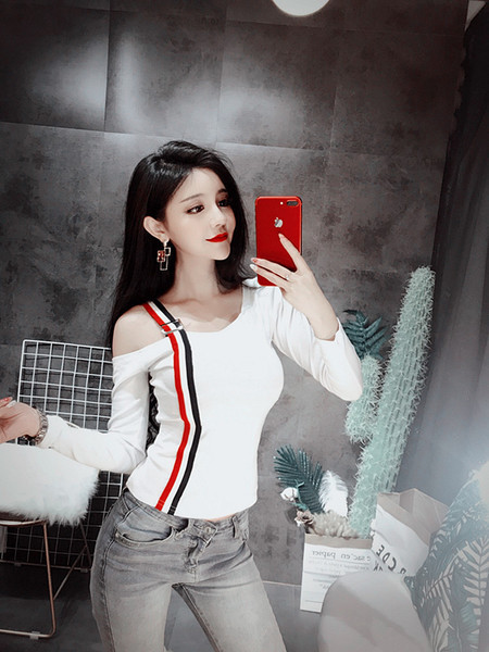 Γυναικεία μοντέρνα  μπλούζα σε δύο χρώματα