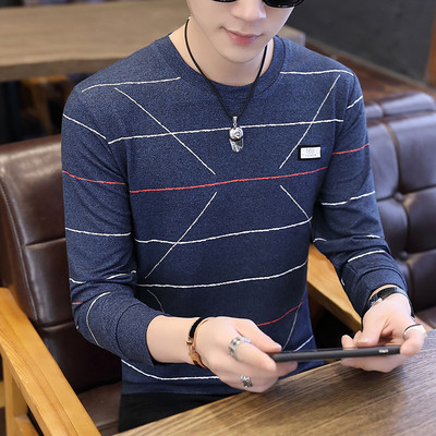 Μοντέρνα ανδρική μπλούζα σε διάφορα χρώματα