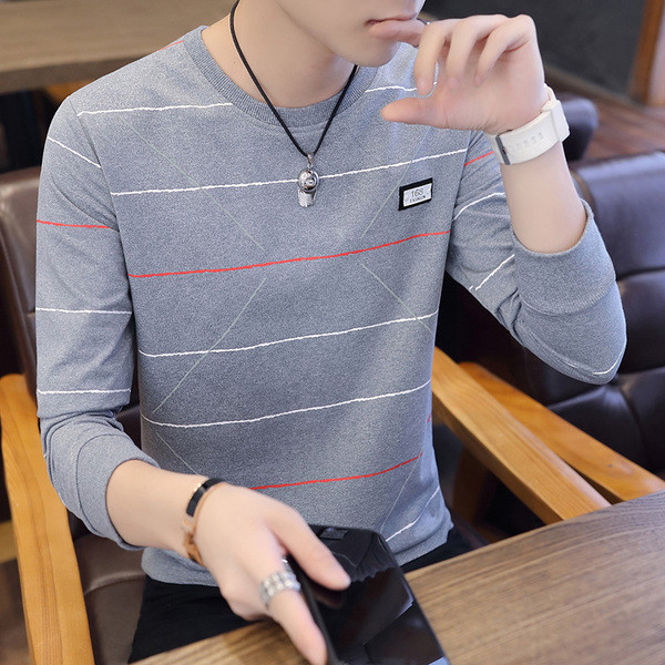 Μοντέρνα ανδρική μπλούζα σε διάφορα χρώματα
