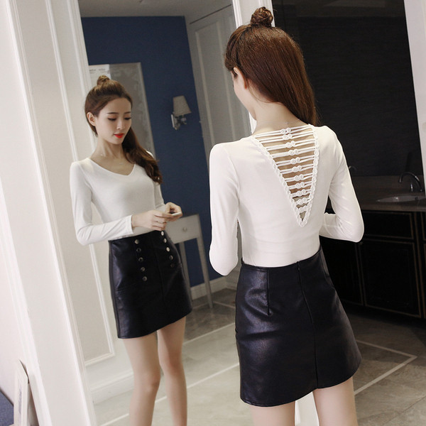 Bluză de damă elegantă cu decolteu în V în culoarea albă