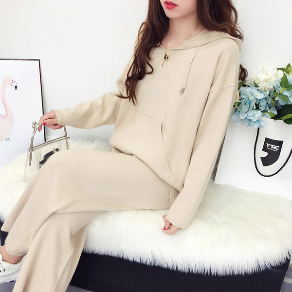 ÚJ női kötőkészlet kapucnival és zsebbel blúzt + nadrágot - három színben