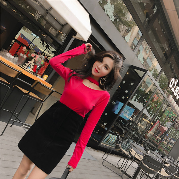 Γυναικεία κομψή μπλούζα σε μαύρο και κόκκινο χρώμα