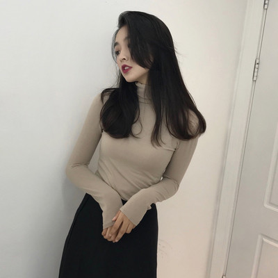 Μοντέρνα γυναικεία μπλούζα  σε διάφορα χρώματα