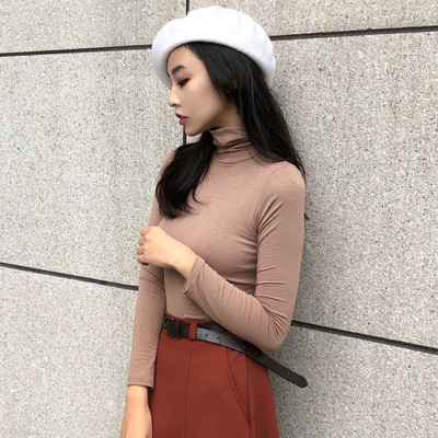 Μοντέρνα γυναικεία μπλούζα  σε διάφορα χρώματα