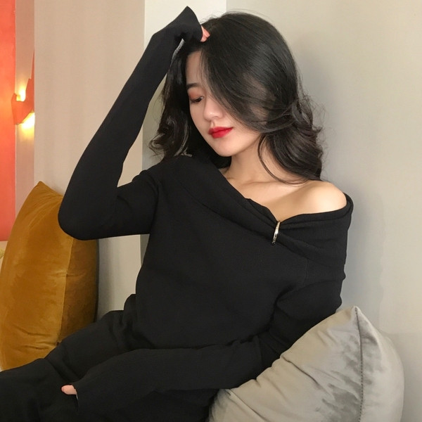 Κομψή γυναικεία μπλούζα σε δύο χρώματα