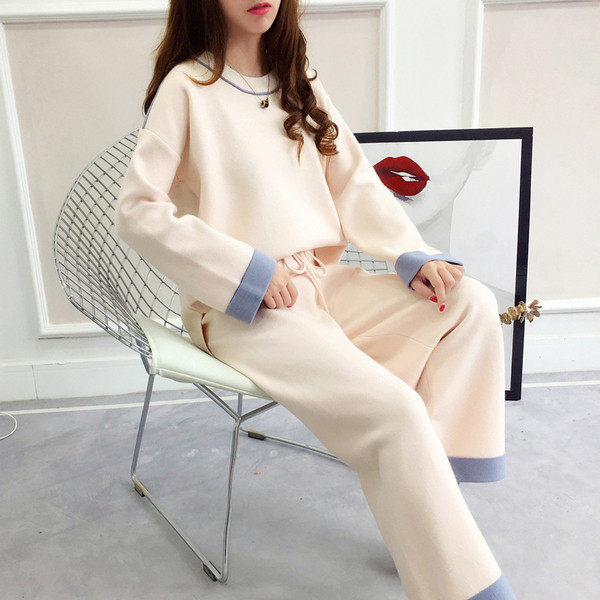 Egyedi női kötőkészlet - három színben