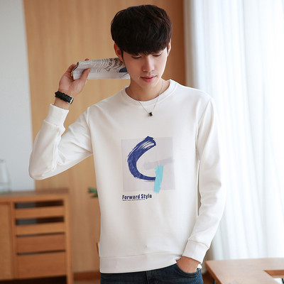 Μοντέρνα ανδρική μπλούζα σε μαύρο και άσπρο με διαφορετικές εφαρμογές