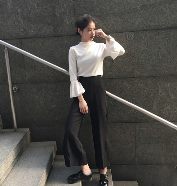 Elegáns modell női blúz lótusz ujjal több színben