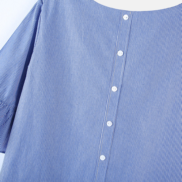 Модерна дамска риза с V-образно деколте с лотос ръкав 