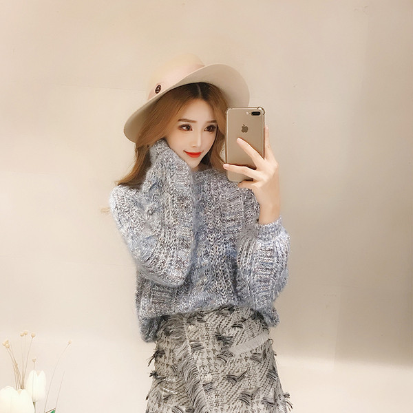 Μοντέρνο γυναικείο μαλακό πουλόβερ σε τρία χρώματα