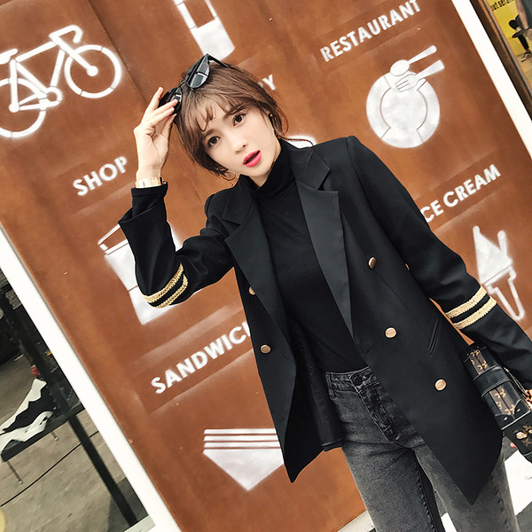 Μοντέρνο γυναικείοσακάκι  με έγχρωμες λωρίδες