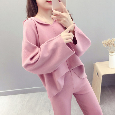 Γυναικείο πλεκτό σετ από δύο μέρη σε τρία χρώματα