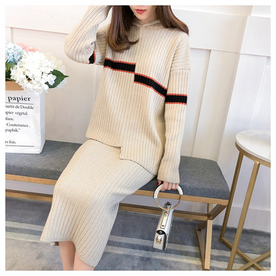 Két részből álló női kötőszett - szoknya + kapucnis blúz három színben