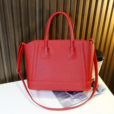 Κομψή γυναικεία τσάντα από οικολογικό δέρμα σε διάφορα χρώματα