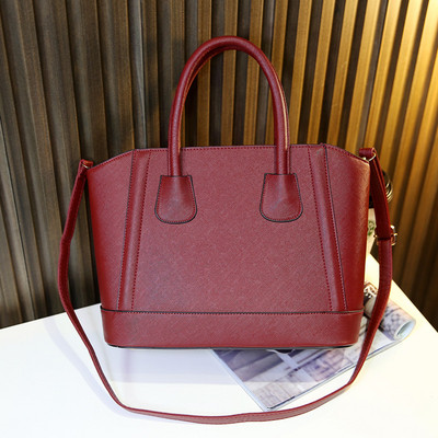 Κομψή γυναικεία τσάντα από οικολογικό δέρμα σε διάφορα χρώματα