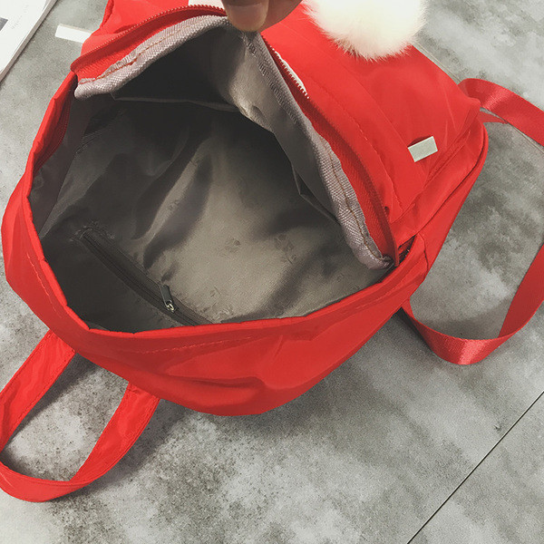 Γυναικείο σακίδιο με 3D διακόσμηση και χνούδι σε τρία χρώματα