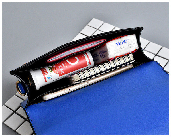 Eko bőrből készült stílusos női táska több színben felirattal